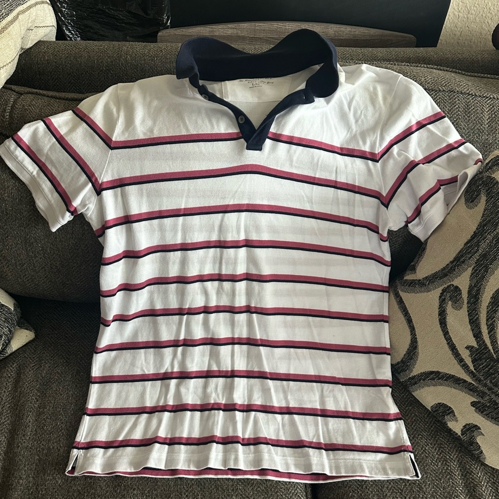Banana Republic White and Navy Striped Casual Button Down Shirt